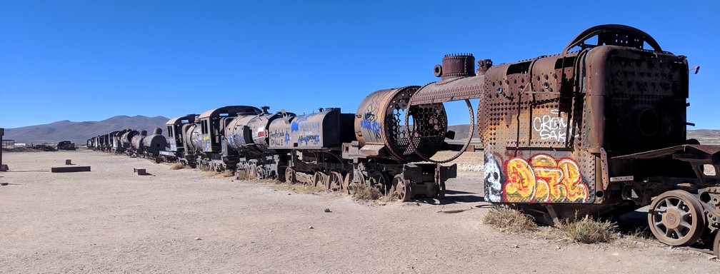 Vieille locomotive désossée à Uyuni