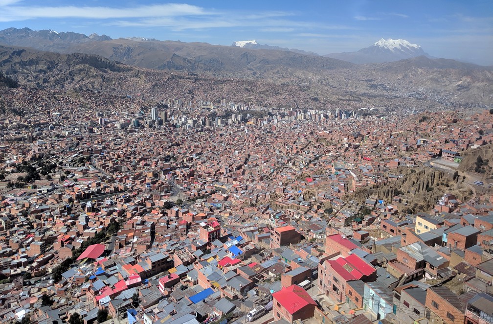 Vue panoramique sur La Paz depuis El Alto