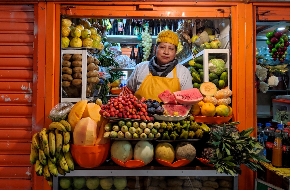 Marchande de jus de fruit au marché Lanza de La Paz