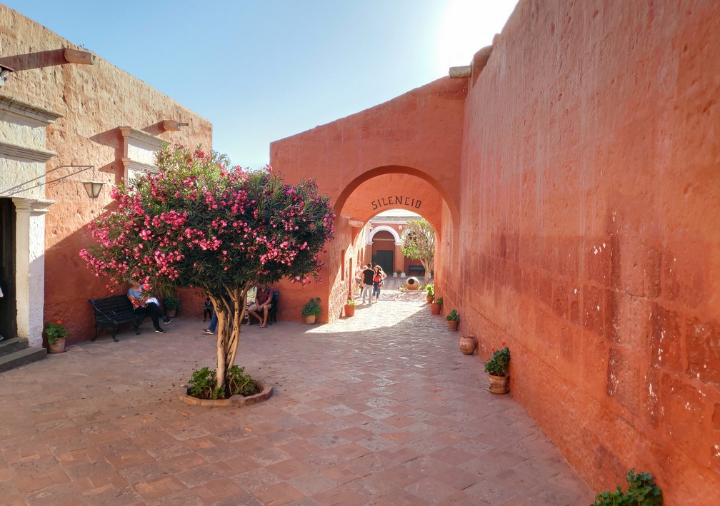 Entrée du Patio du Silence au couvent de Santa Catalina d'Arequipa