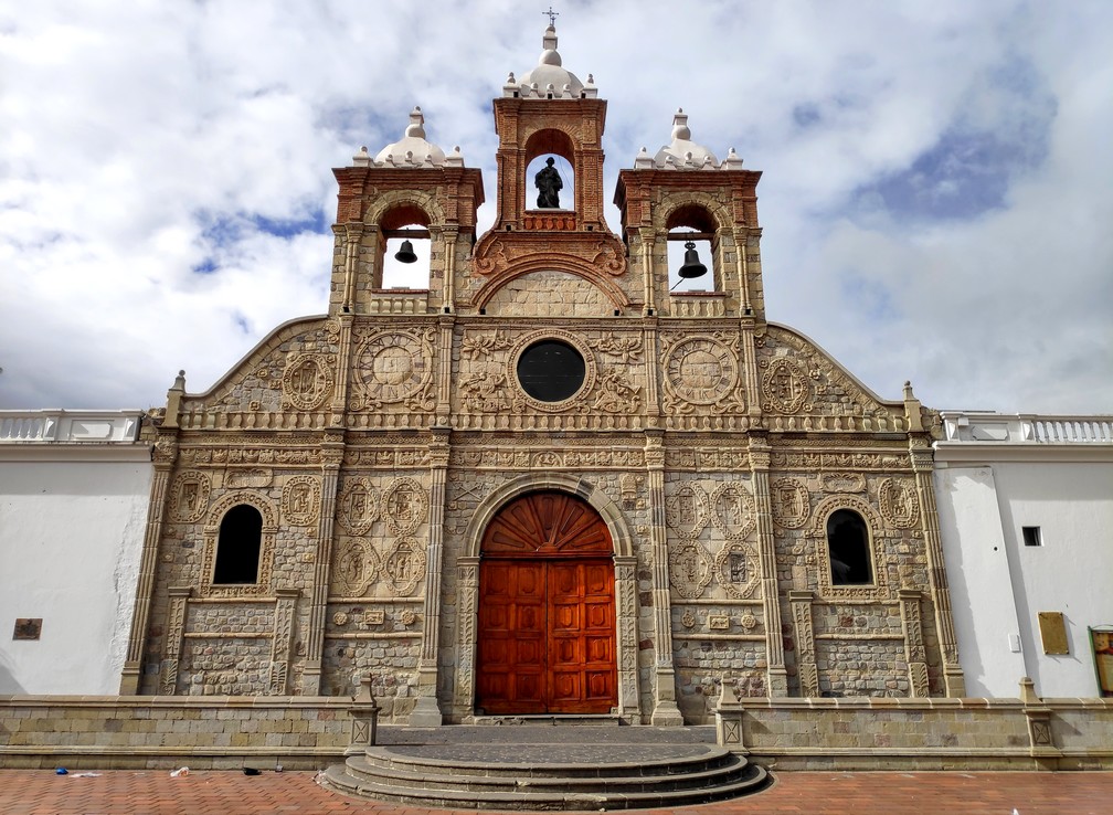 Façade de la Cathédrale San Pedro de Riobamba